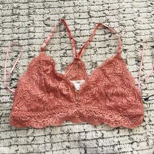 Blush bralette🦋